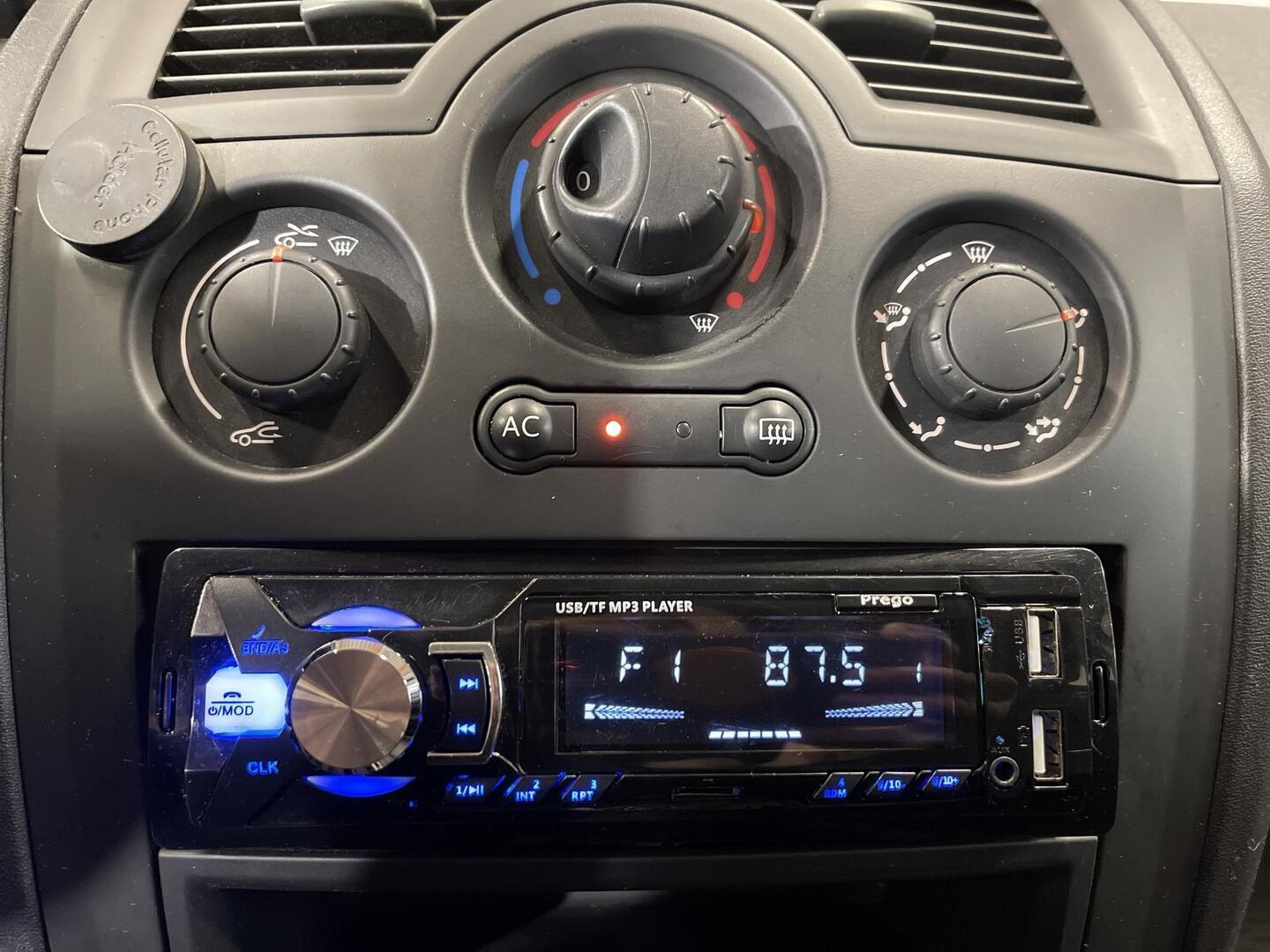 RENAULT Megane 2005