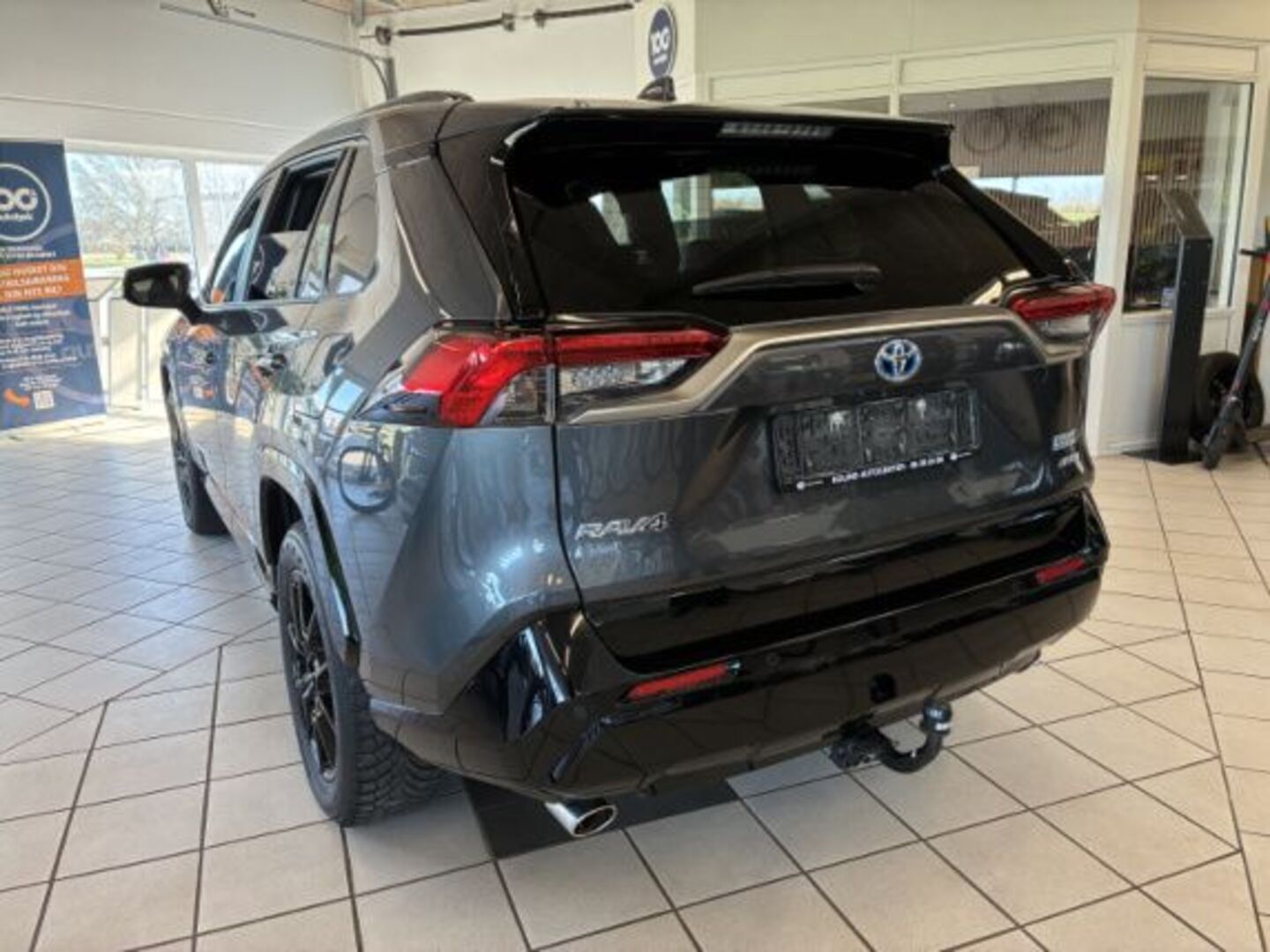 TOYOTA RAV4 PLUG-IN 2024