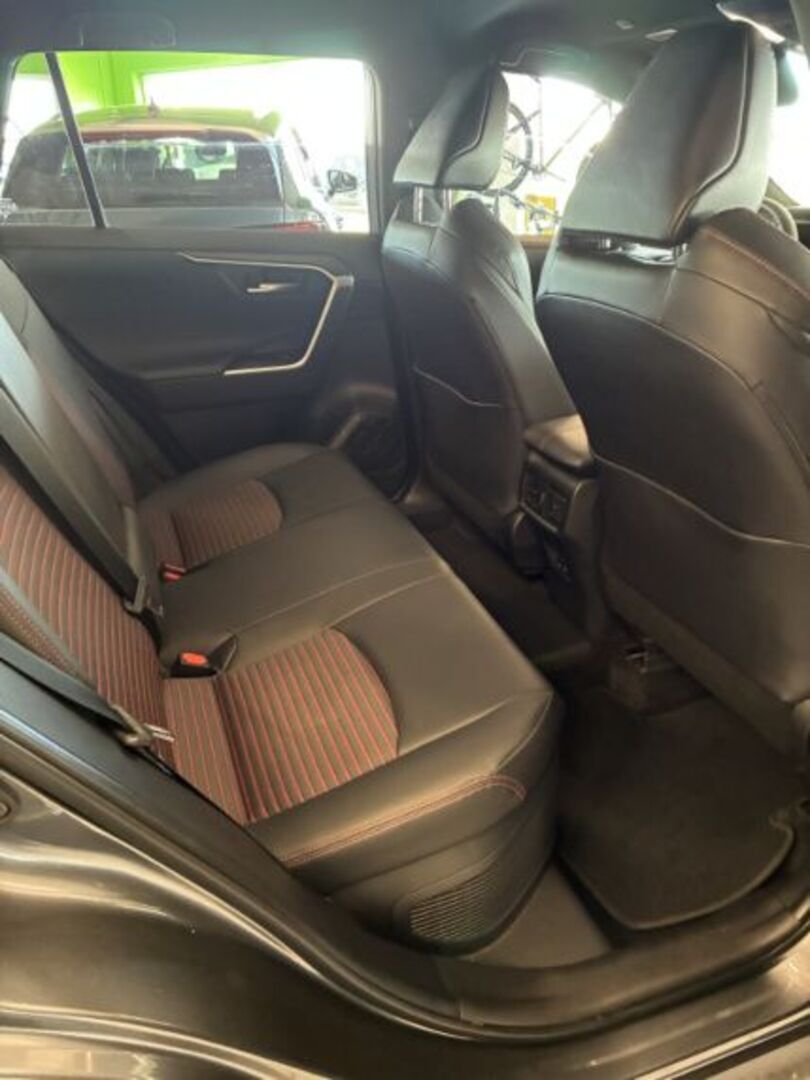 TOYOTA RAV4 PLUG-IN 2024