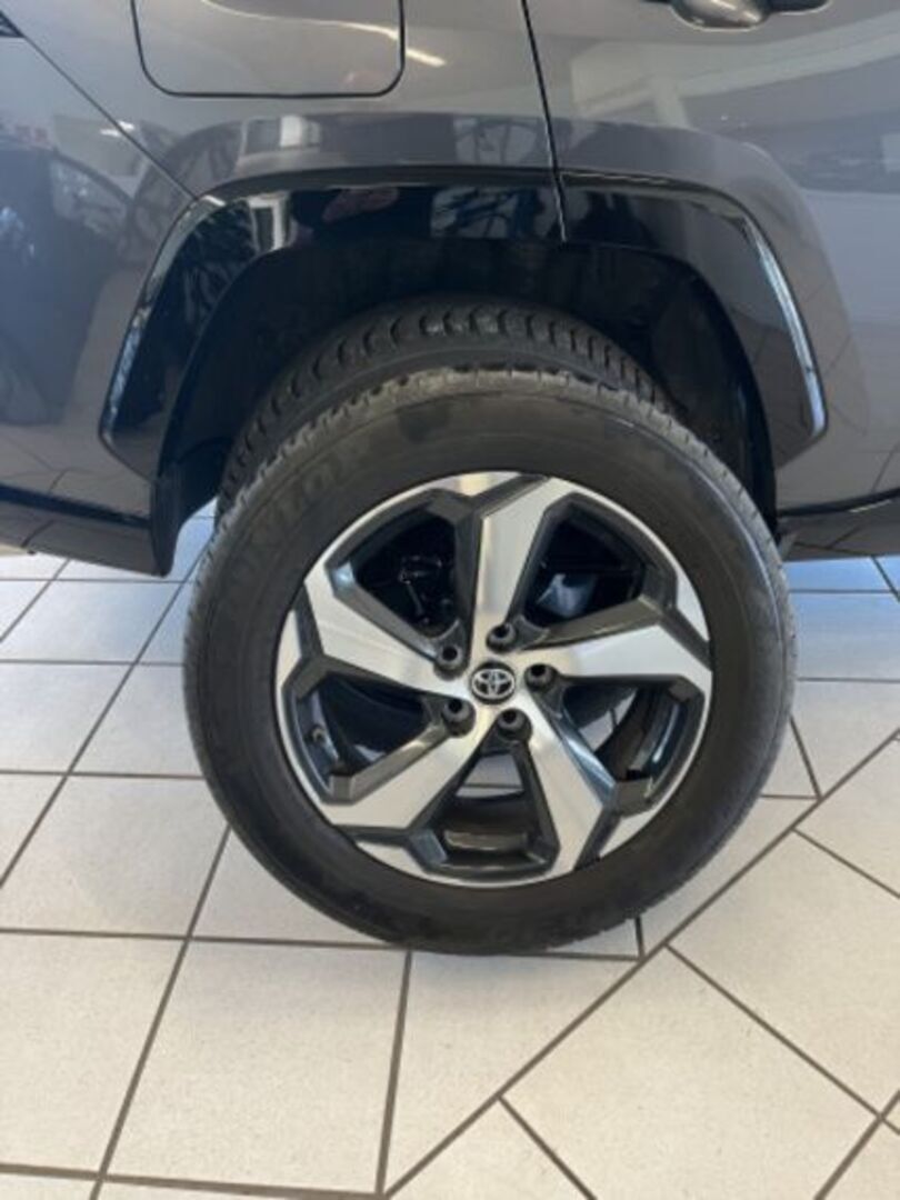 TOYOTA RAV4 PLUG-IN 2024