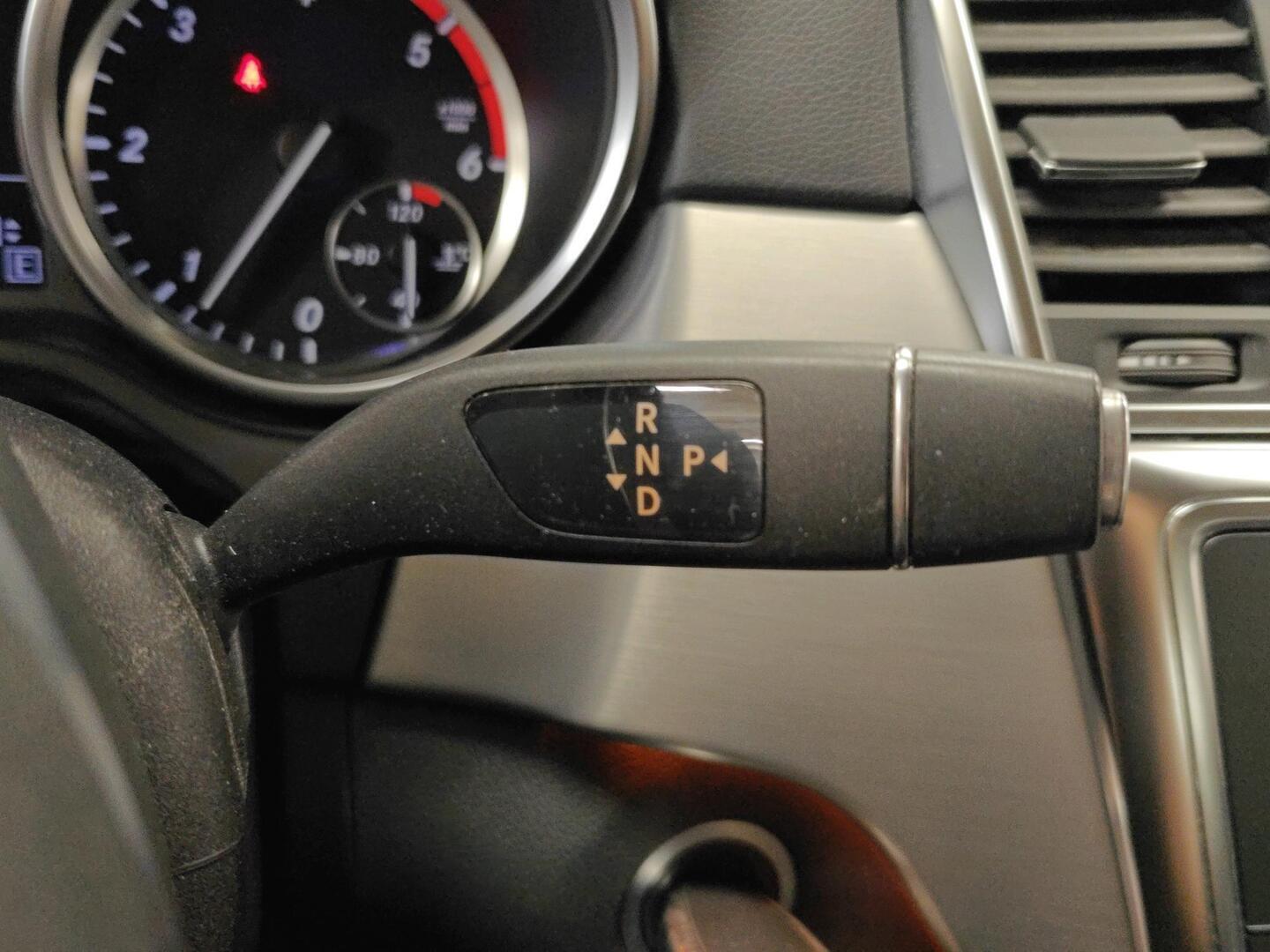 MERCEDES-BENZ ML 2012