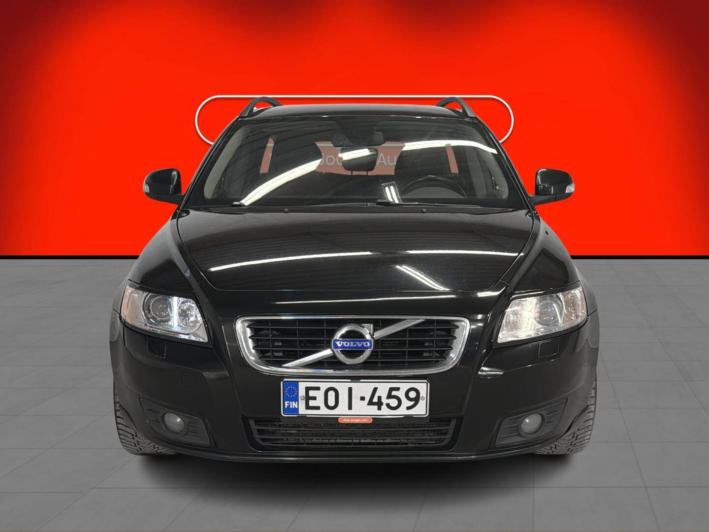 VOLVO V50 2011