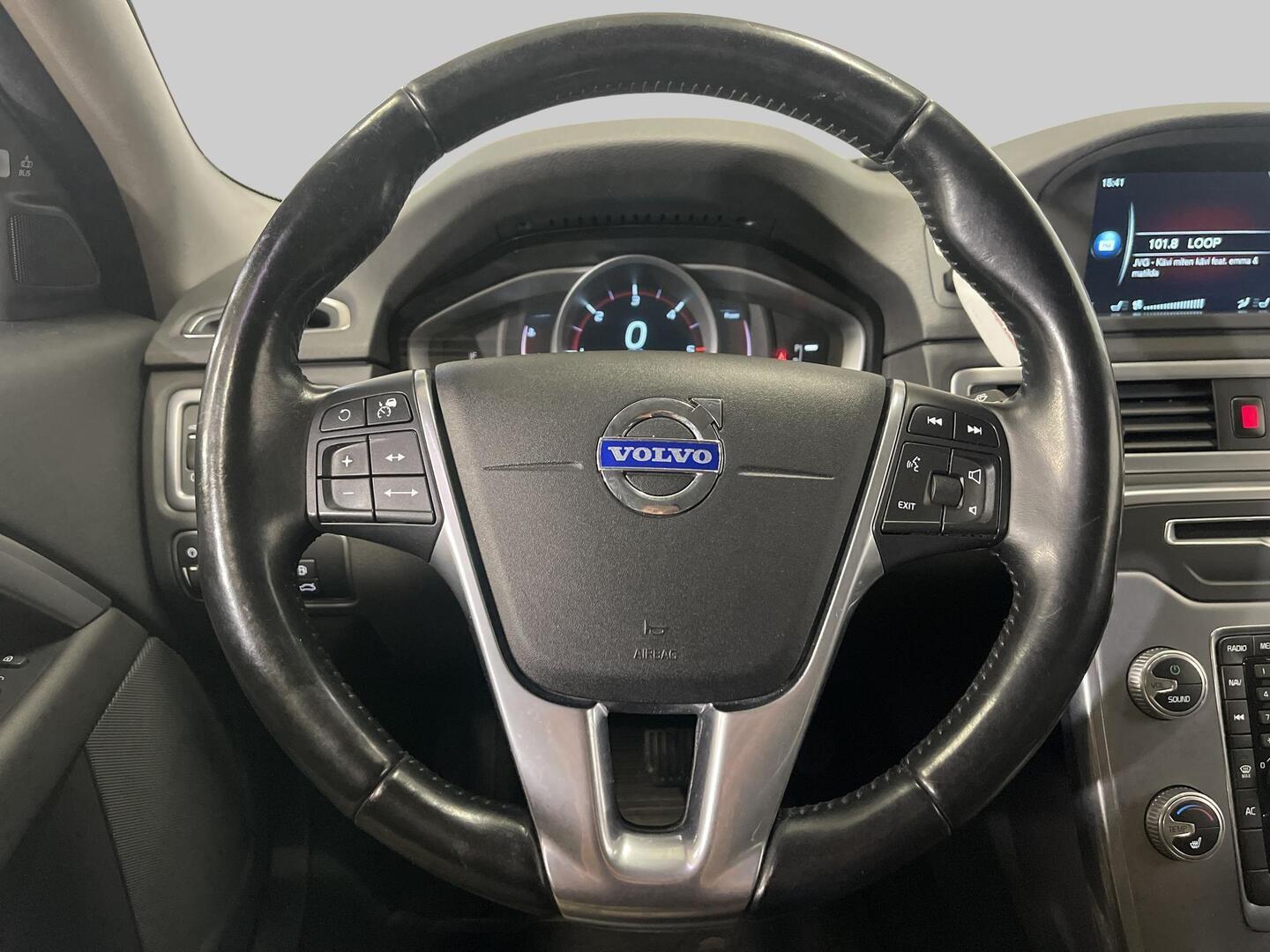 VOLVO V70 2014