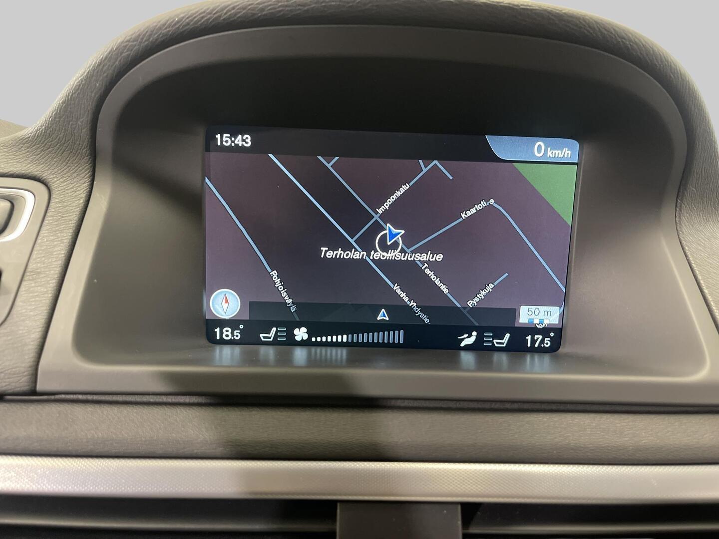 VOLVO V70 2014