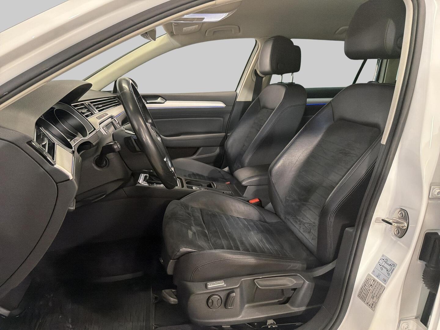 VOLKSWAGEN Passat 2016