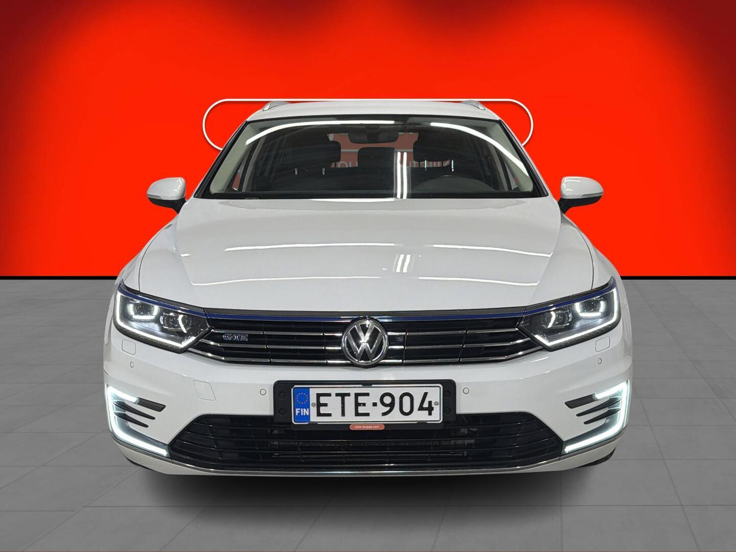 VOLKSWAGEN Passat 2016