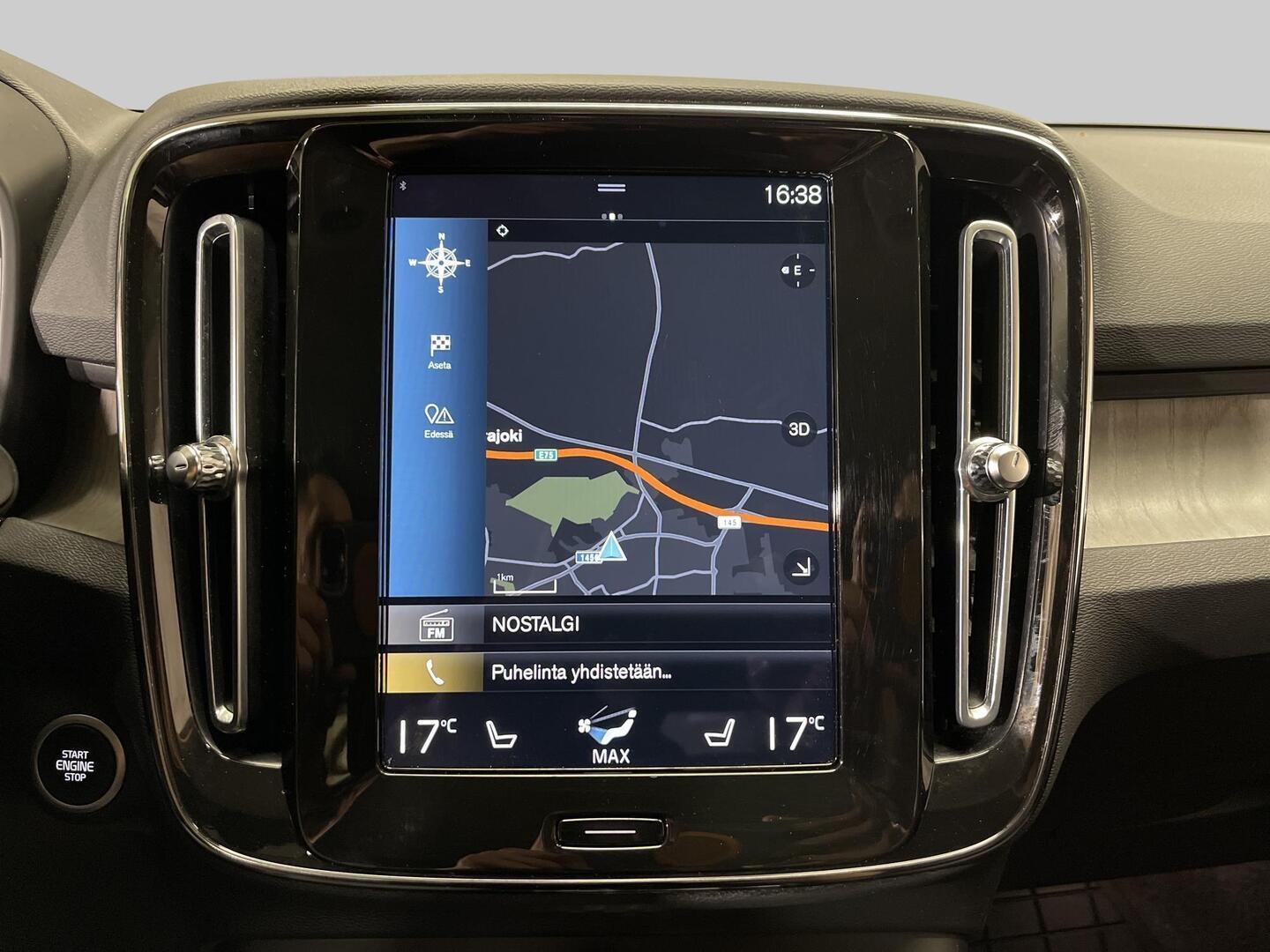 VOLVO XC40 2021
