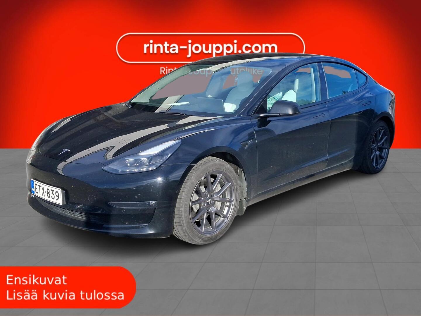TESLA Model 3 2021