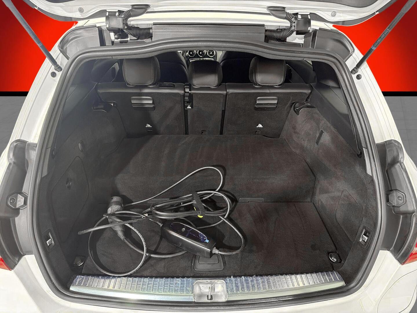 MERCEDES-BENZ C 2020