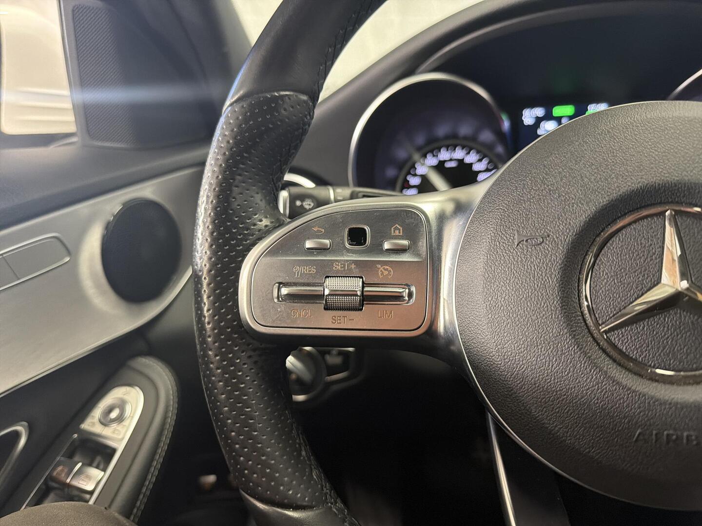 MERCEDES-BENZ C 2020