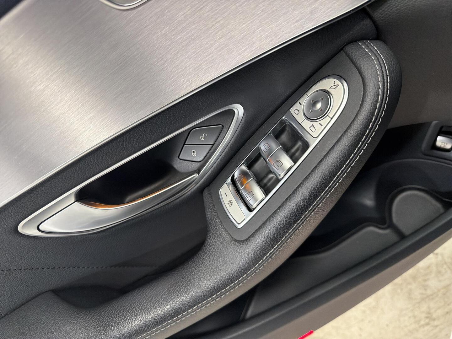 MERCEDES-BENZ C 2020