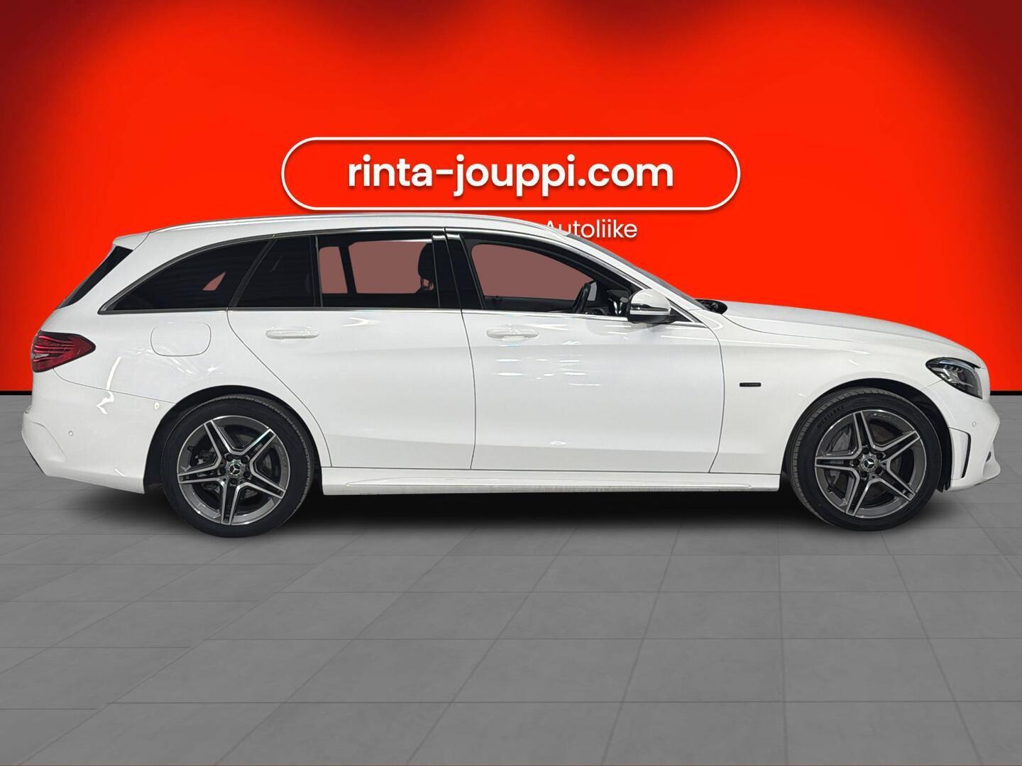 MERCEDES-BENZ C 2020