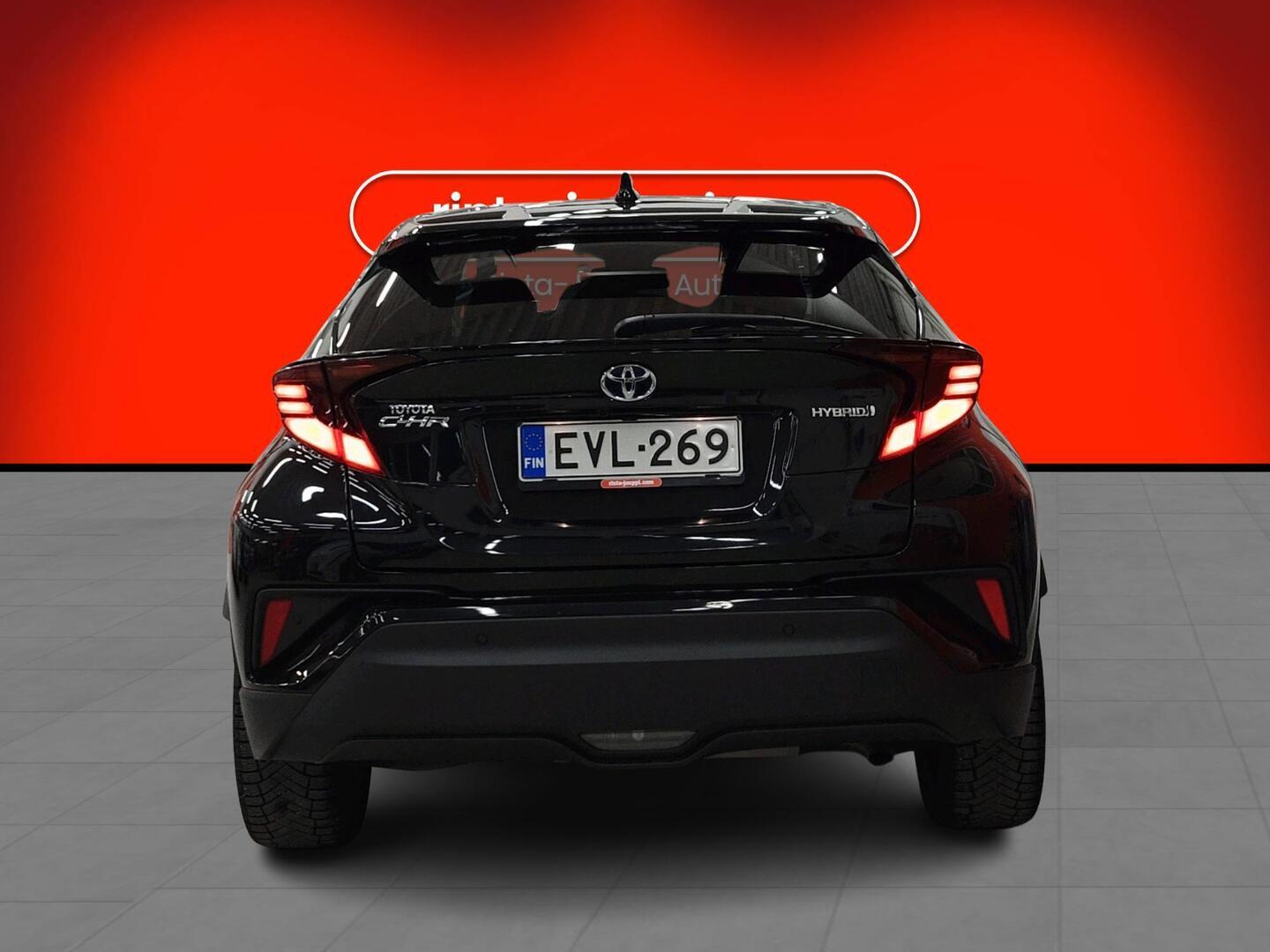 TOYOTA C-HR 2021
