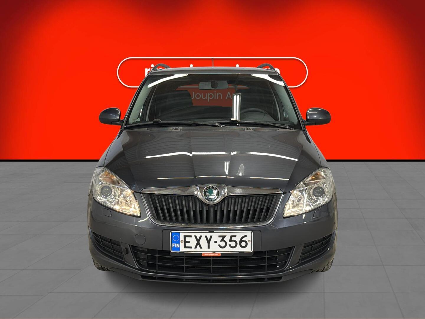 SKODA Fabia 2012