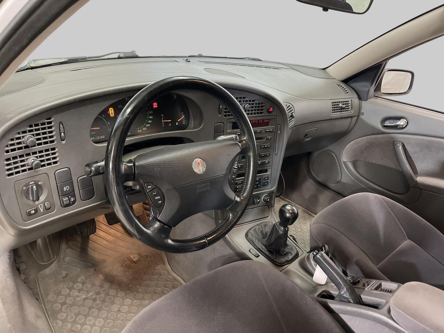 SAAB 9-5 2000