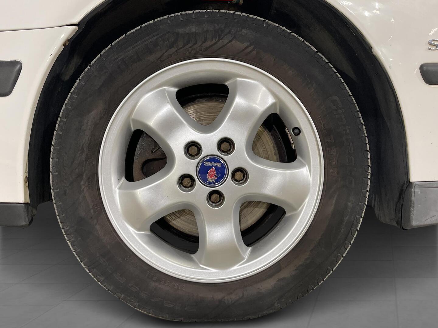 SAAB 9-5 2000