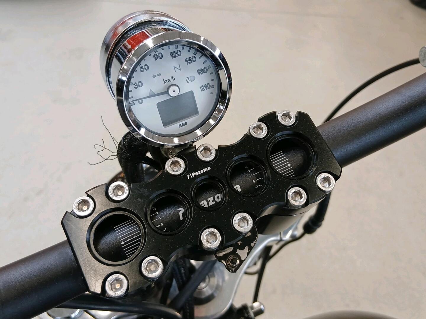 HARLEY-DAVIDSON DYNA 2005