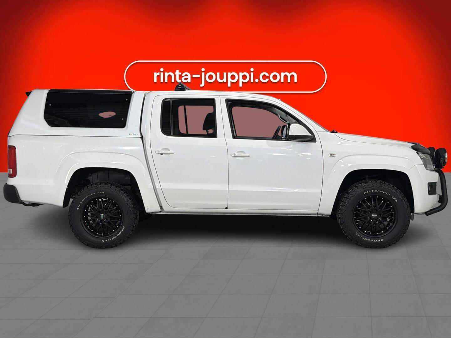 VOLKSWAGEN Amarok 2012