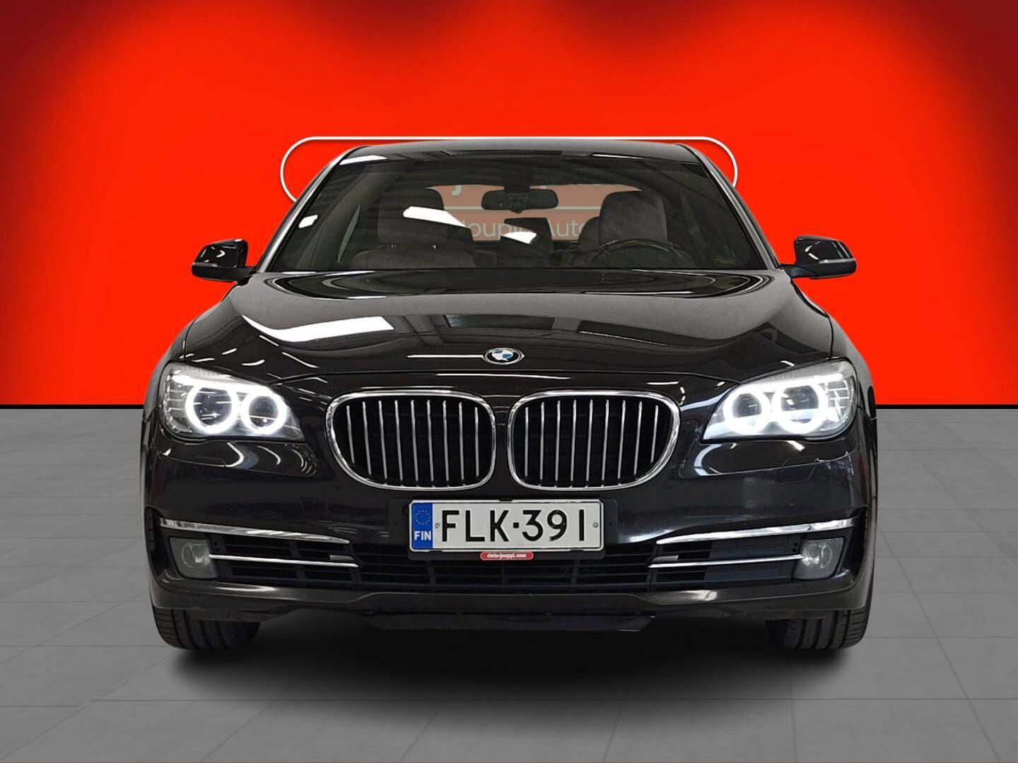 BMW 750 2014