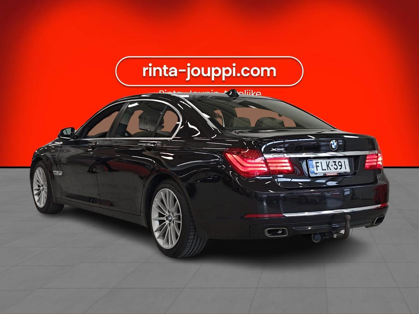 BMW 750 2014