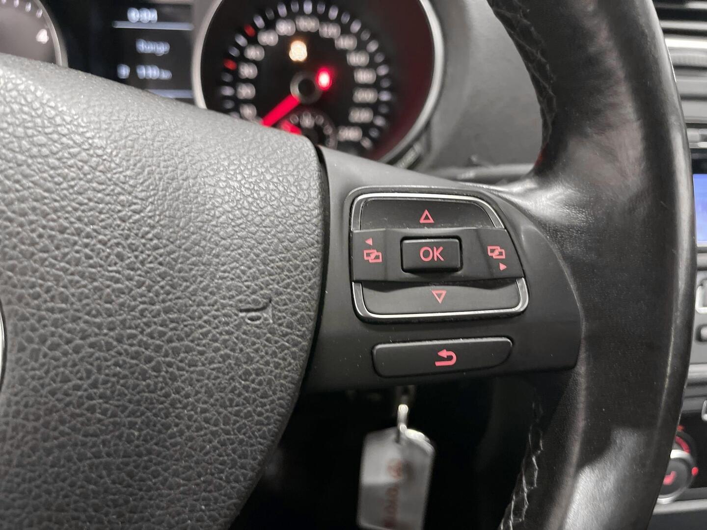 VOLKSWAGEN GOLF 2011