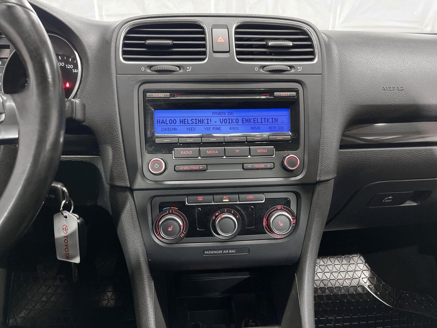 VOLKSWAGEN GOLF 2011