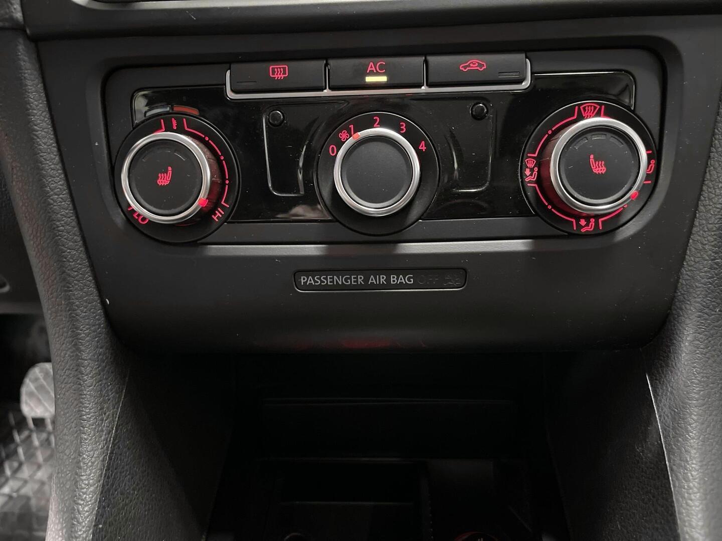 VOLKSWAGEN GOLF 2011