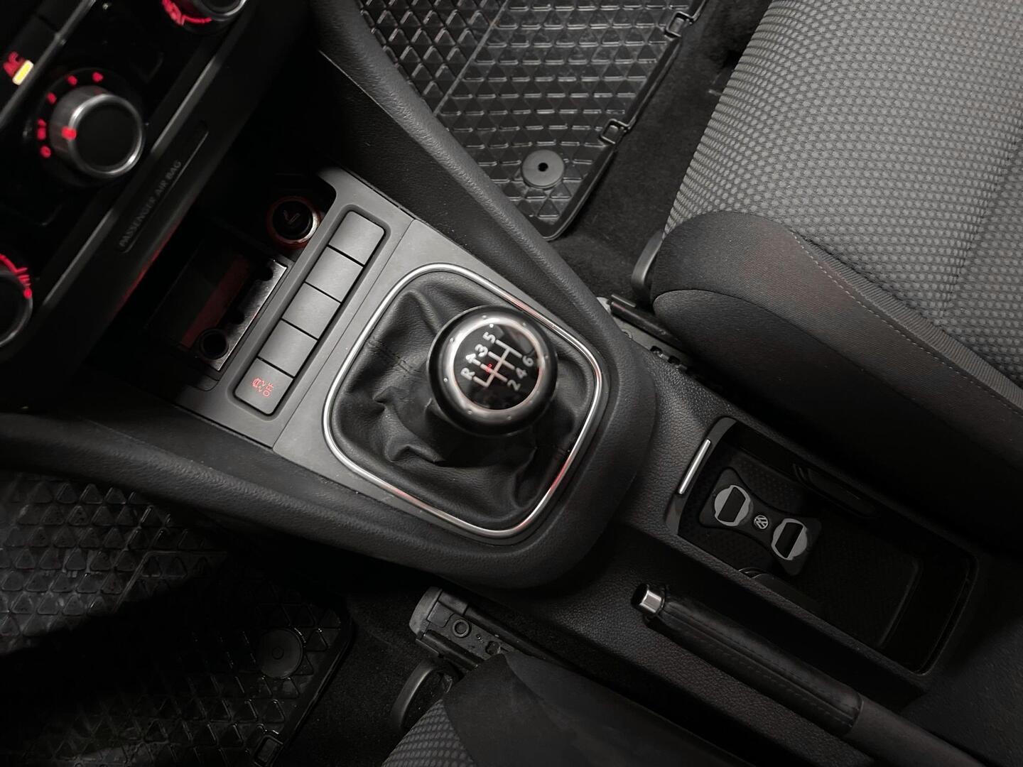 VOLKSWAGEN GOLF 2011