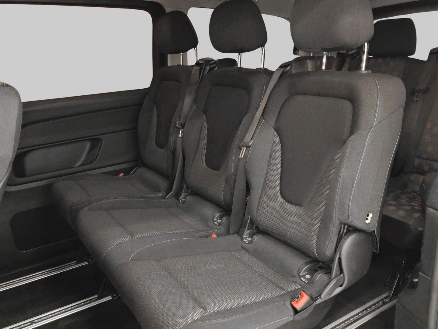 MERCEDES-BENZ V 2016