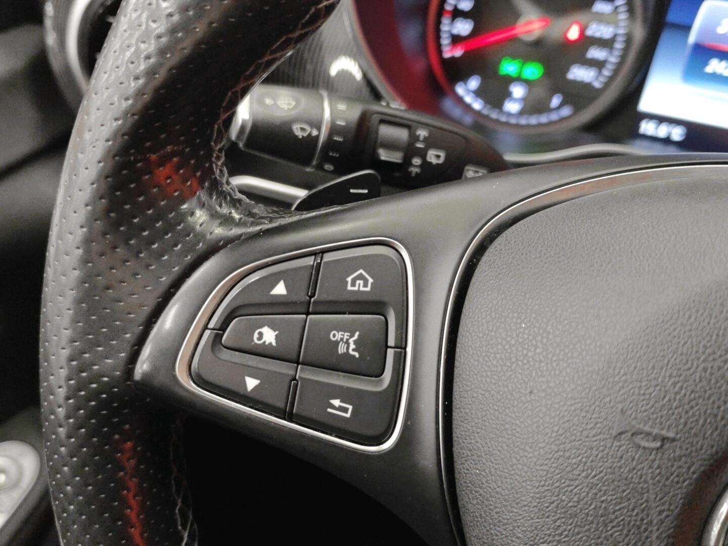 MERCEDES-BENZ V 2016