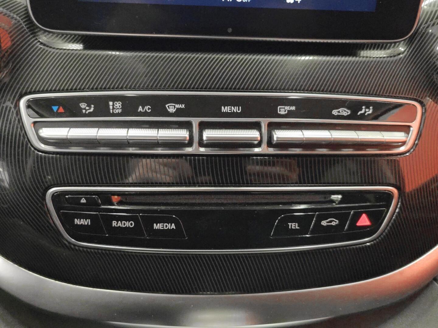 MERCEDES-BENZ V 2016