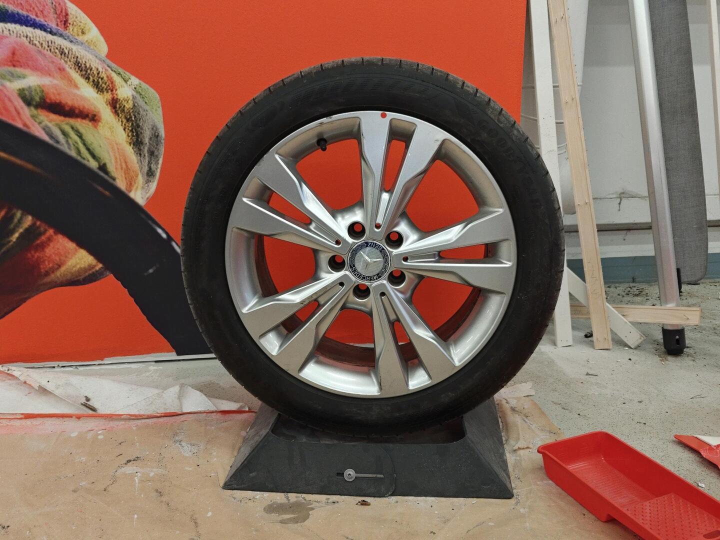 MERCEDES-BENZ V 2016