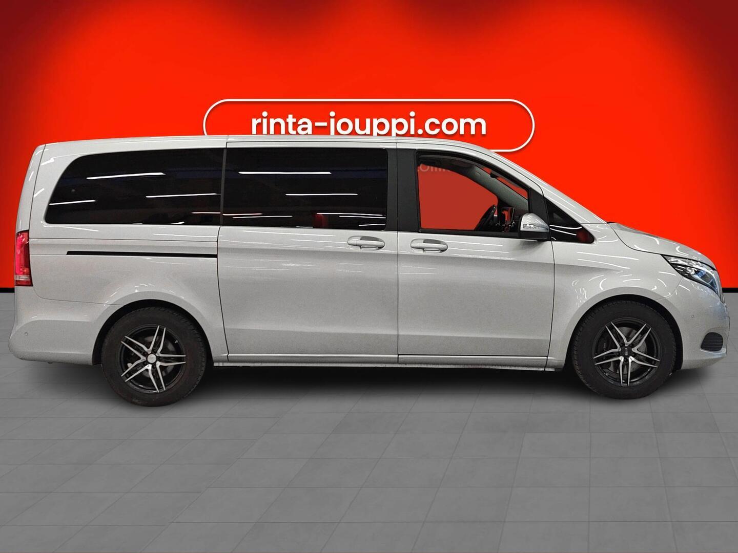 MERCEDES-BENZ V 2016