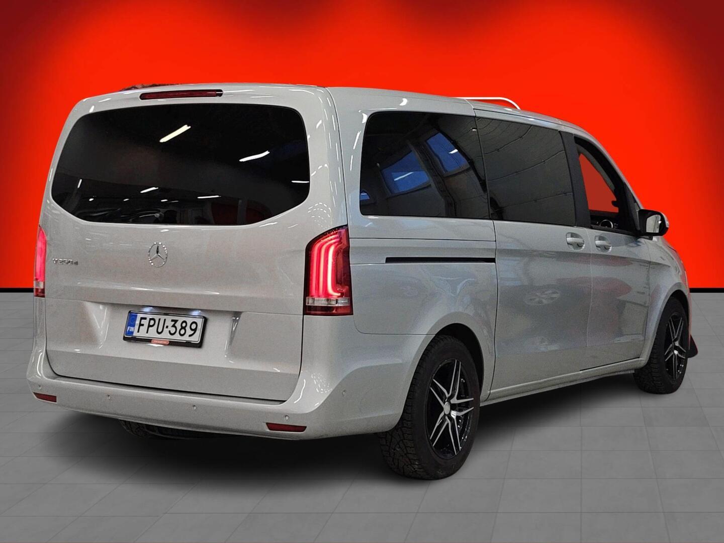 MERCEDES-BENZ V 2016