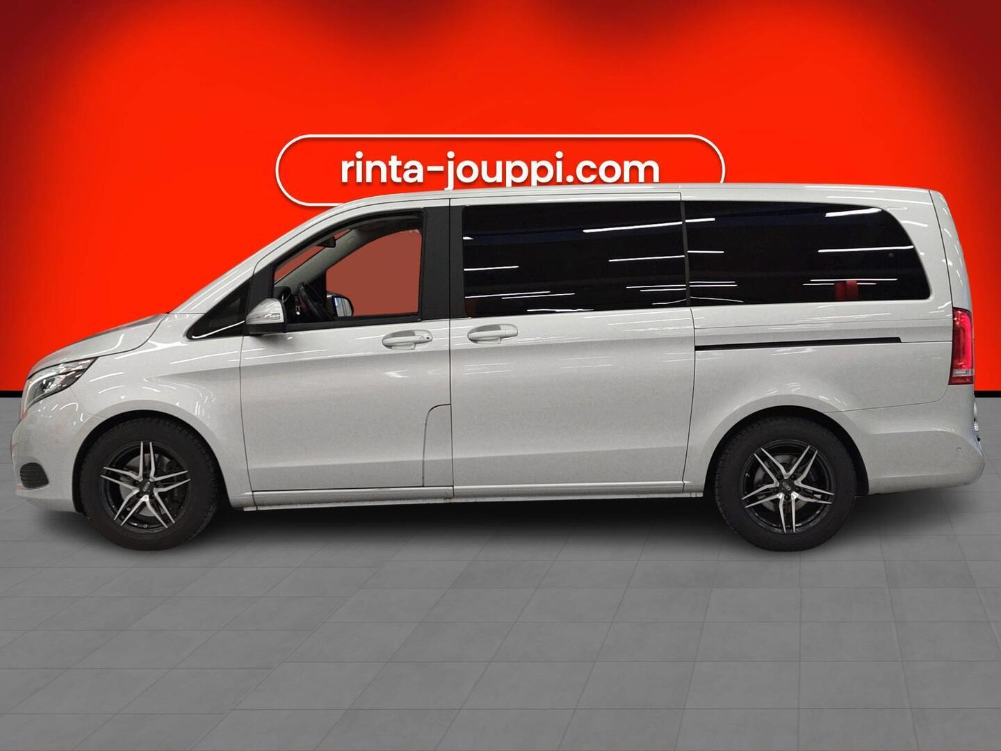 MERCEDES-BENZ V 2016