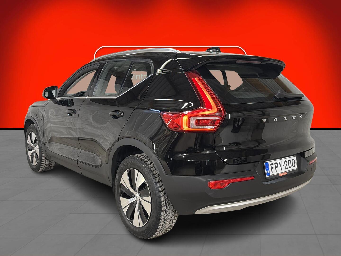 VOLVO XC40 2021