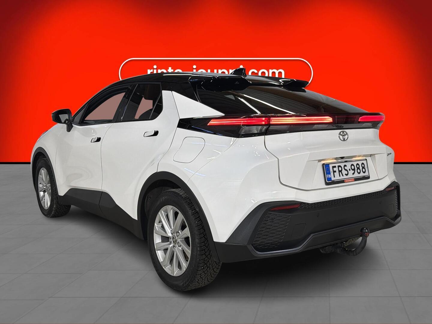 TOYOTA C-HR 2024