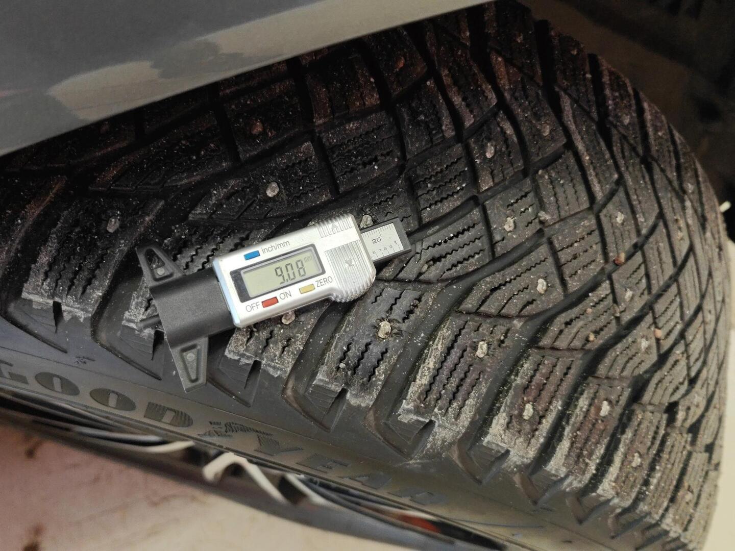 MERCEDES-BENZ GLE 2021