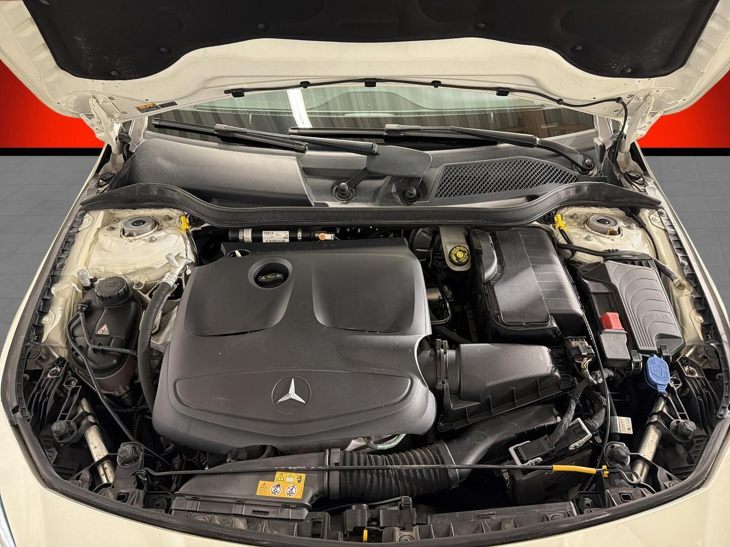 MERCEDES-BENZ CLA 2017