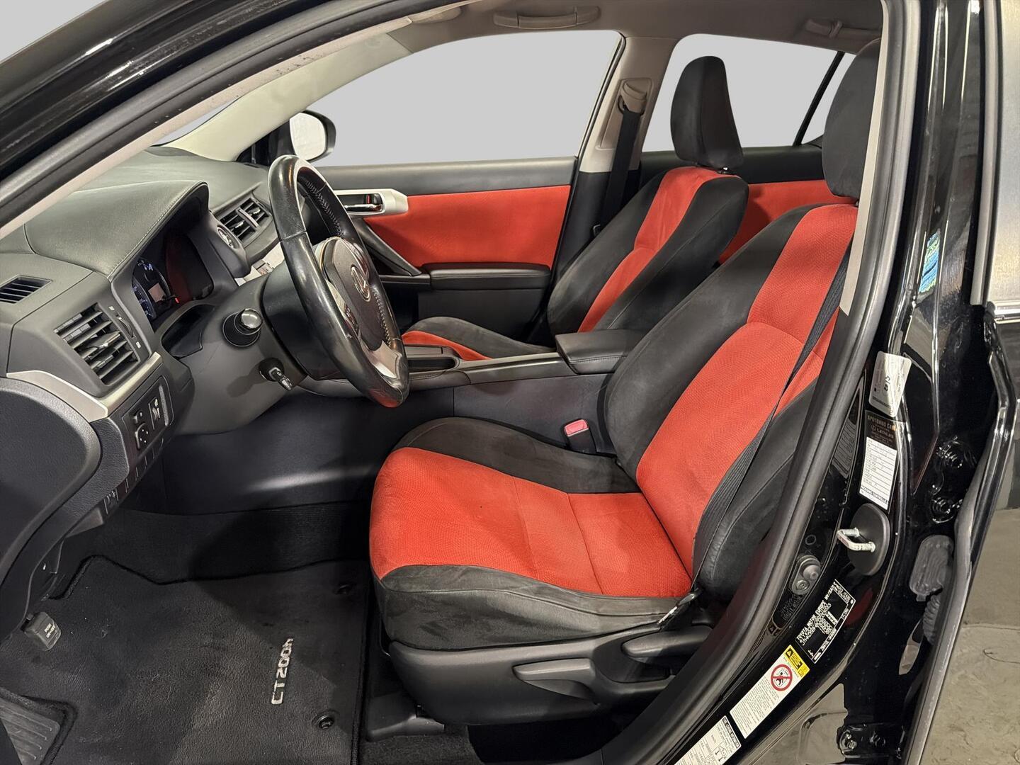 LEXUS CT 2011