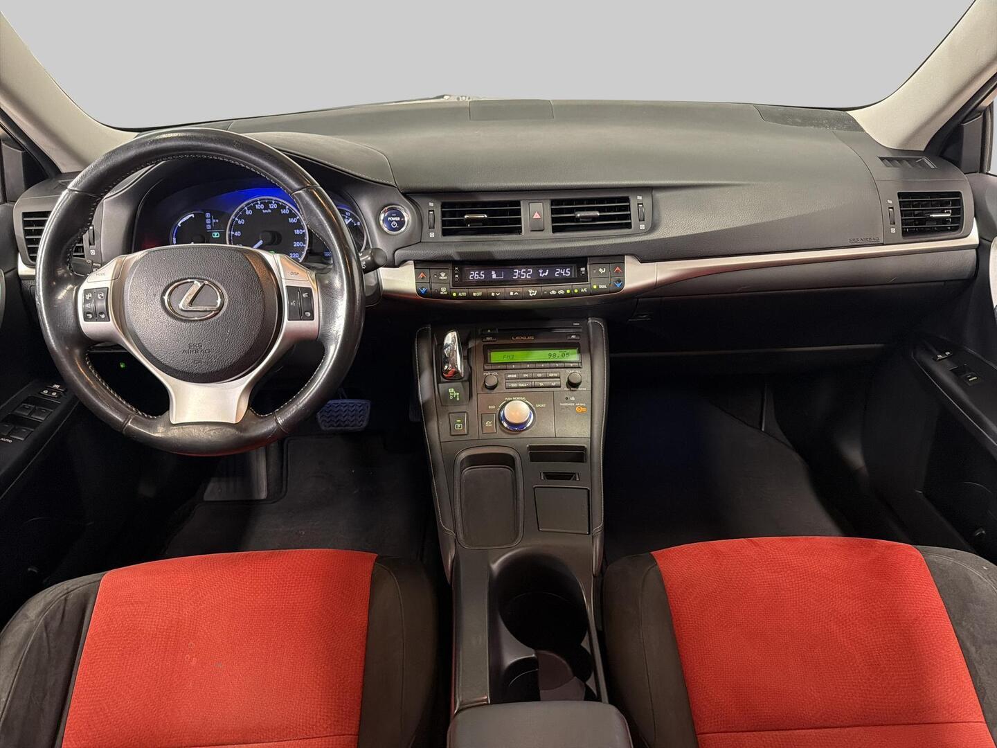 LEXUS CT 2011