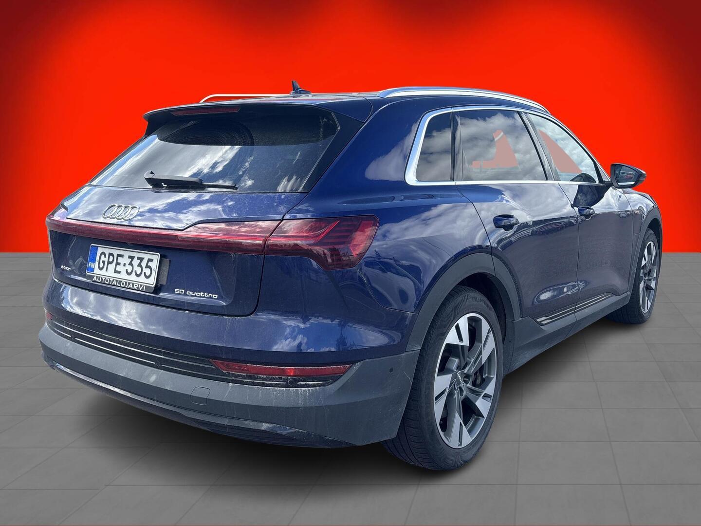 AUDI e-tron 2020