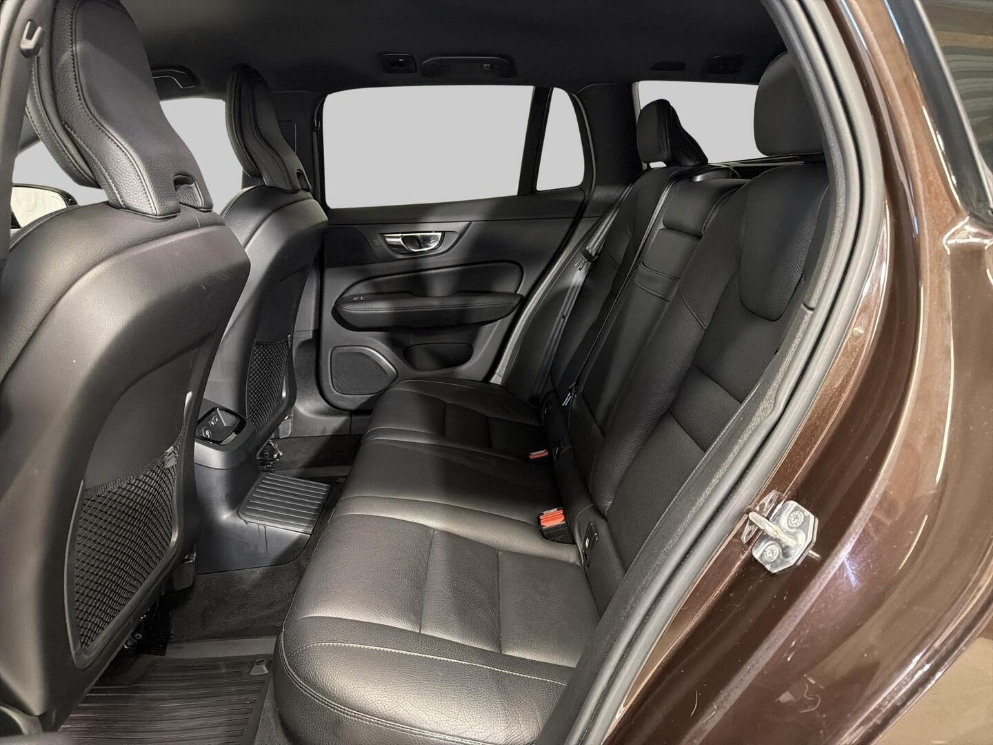 VOLVO V60 2019