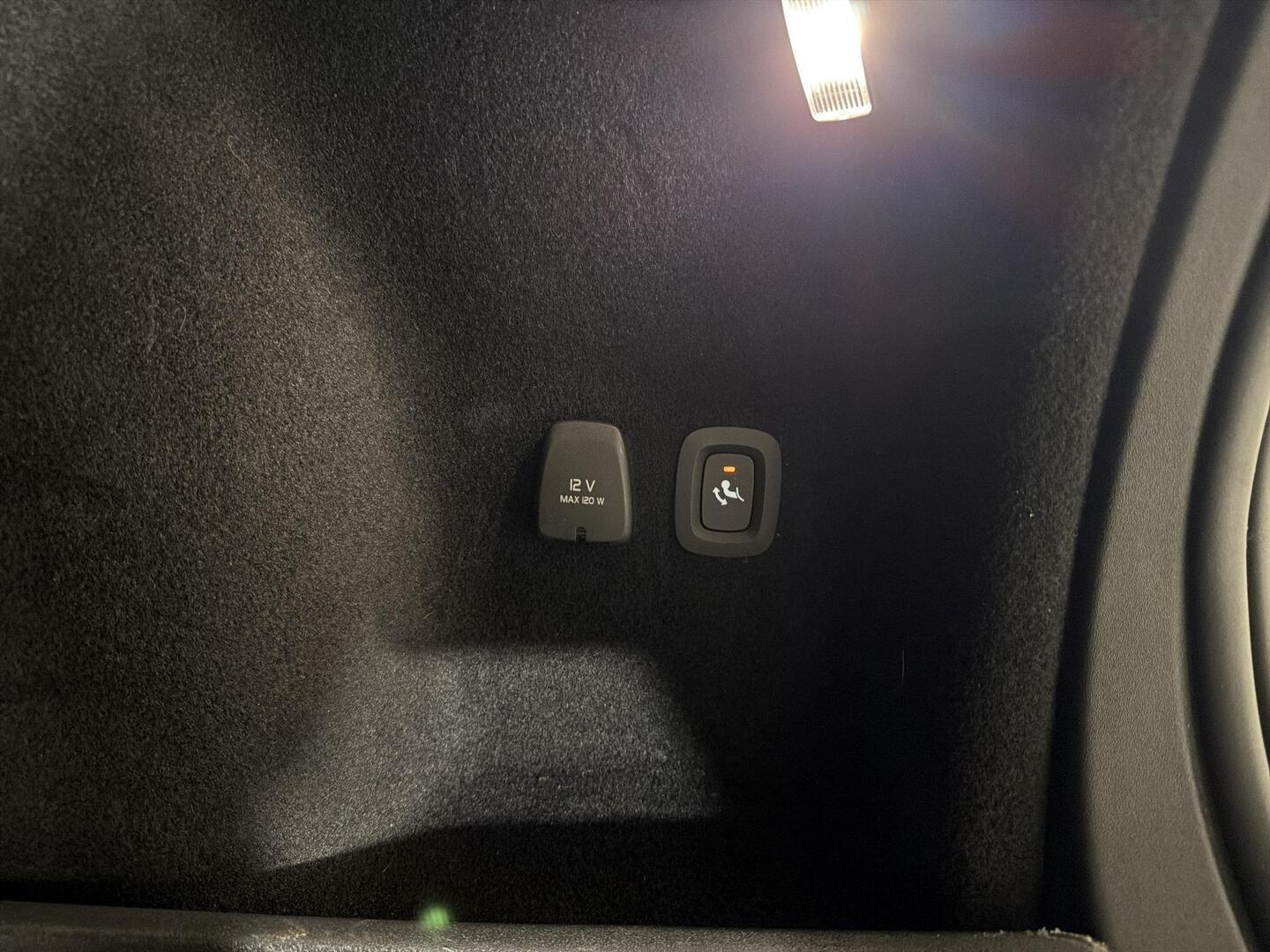 VOLVO V60 2019