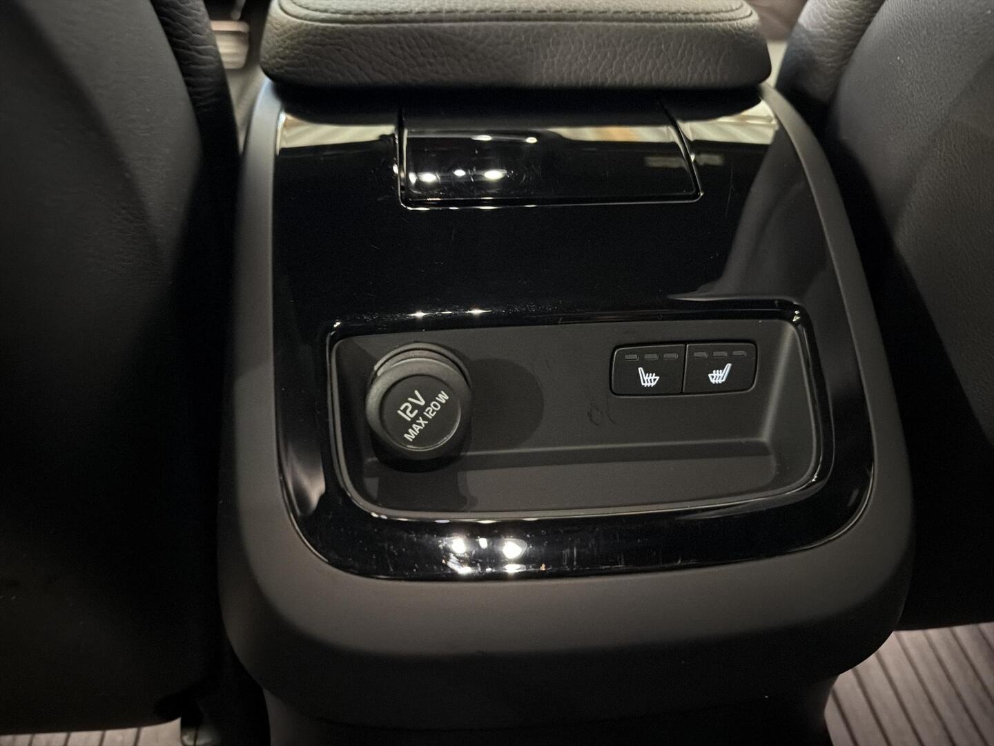 VOLVO V60 2019