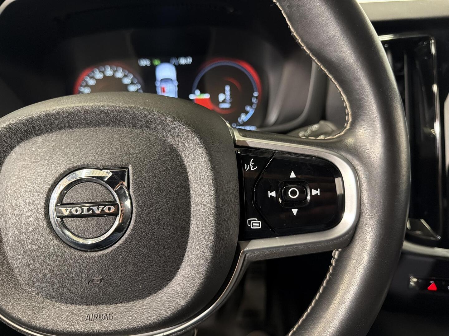 VOLVO V60 2019