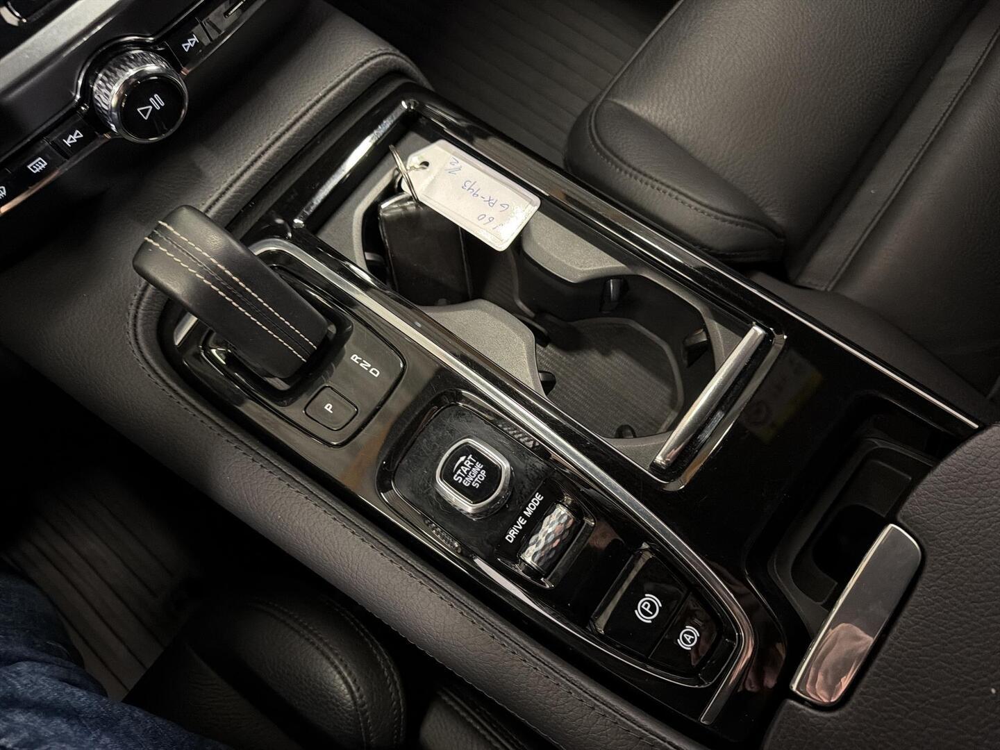 VOLVO V60 2019