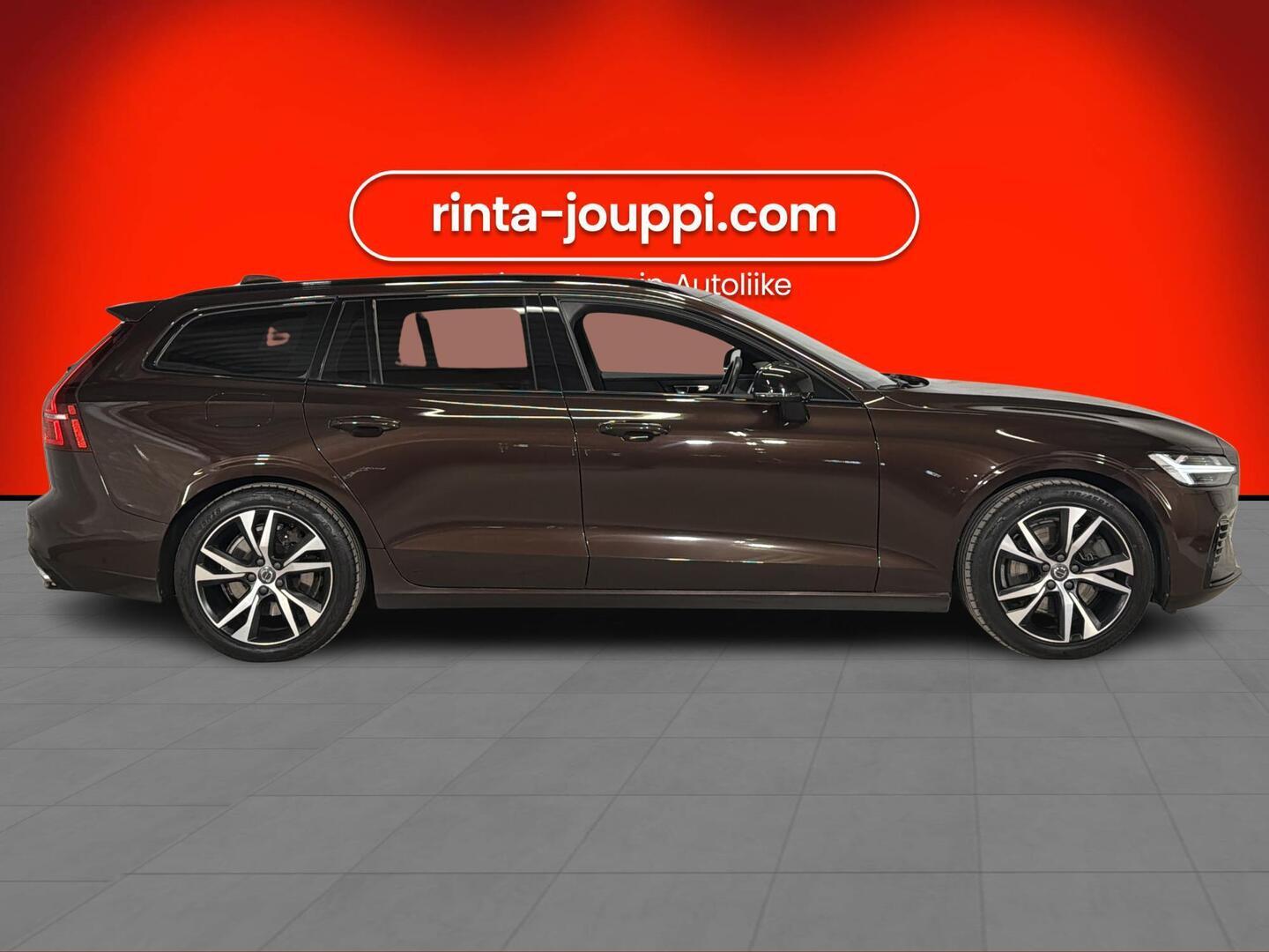 VOLVO V60 2019