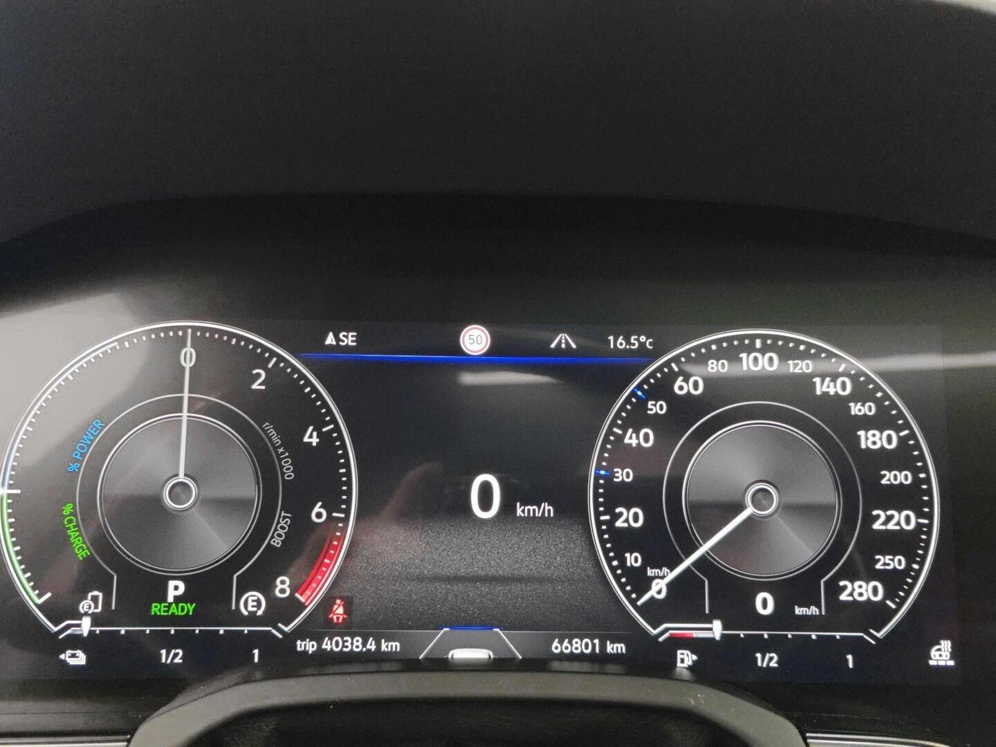 VOLKSWAGEN Touareg 2020