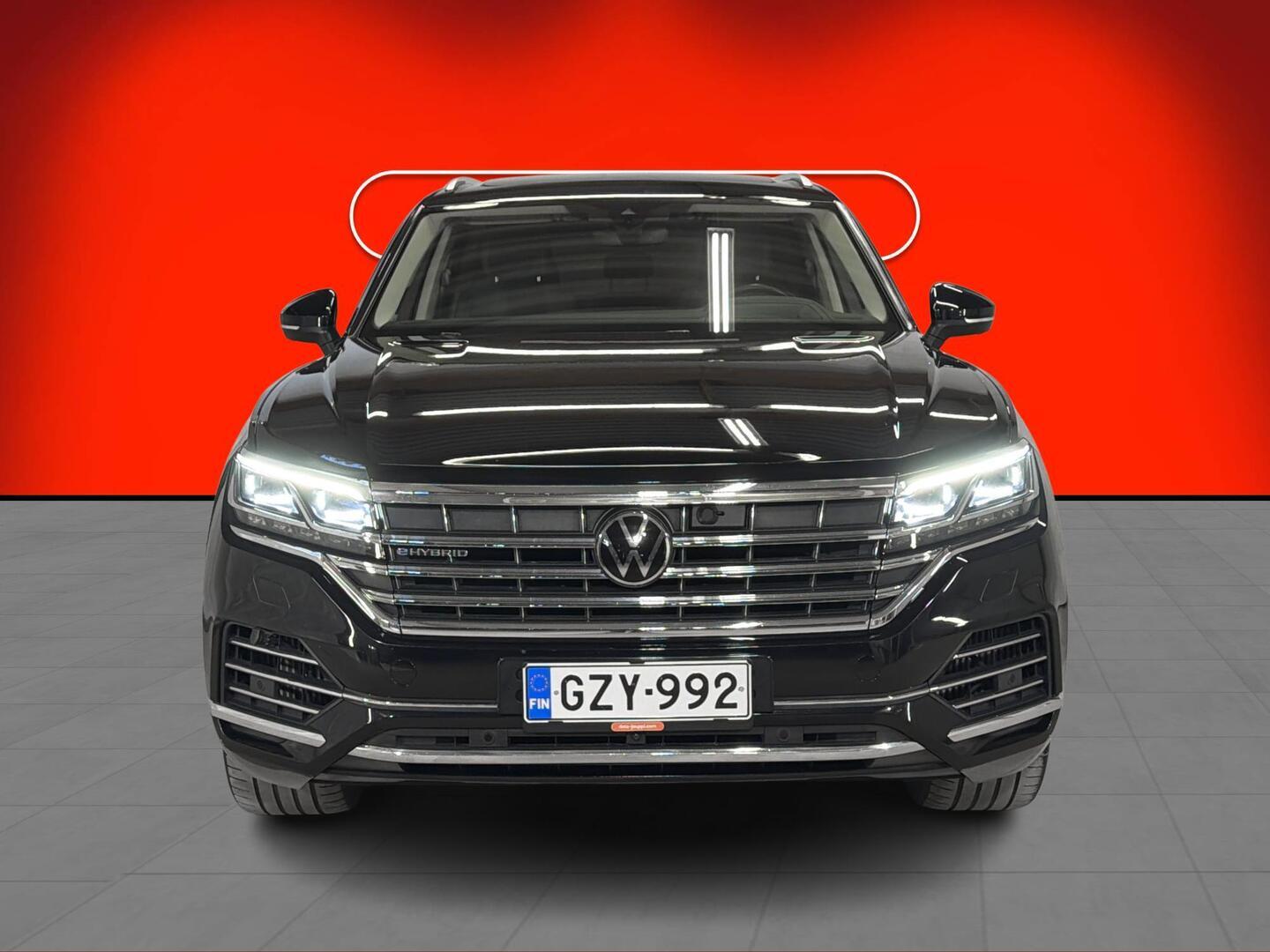 VOLKSWAGEN Touareg 2020